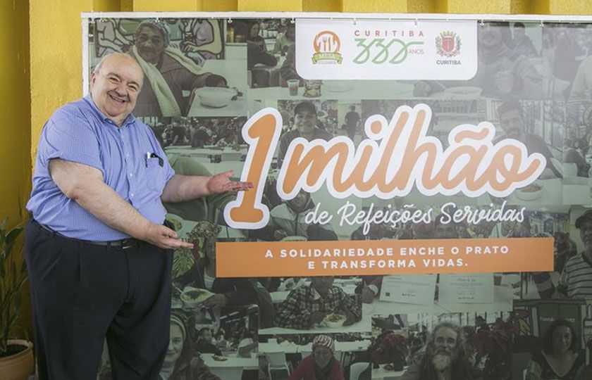 Curitiba celebra a marca de 1 milhão de refeições servidas pelo Mesa Solidária