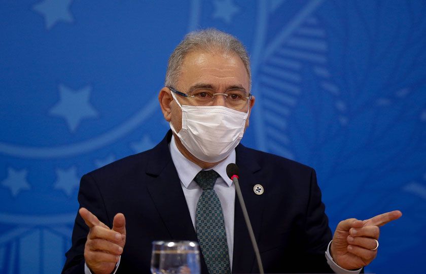 Queiroga diz que Brasil terá 3ª dose contra Covid só após adultos completarem vacinação